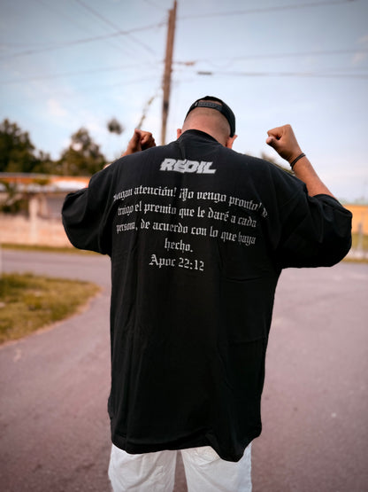 Camisa Slightly Oversize “JESUS IS COMING”